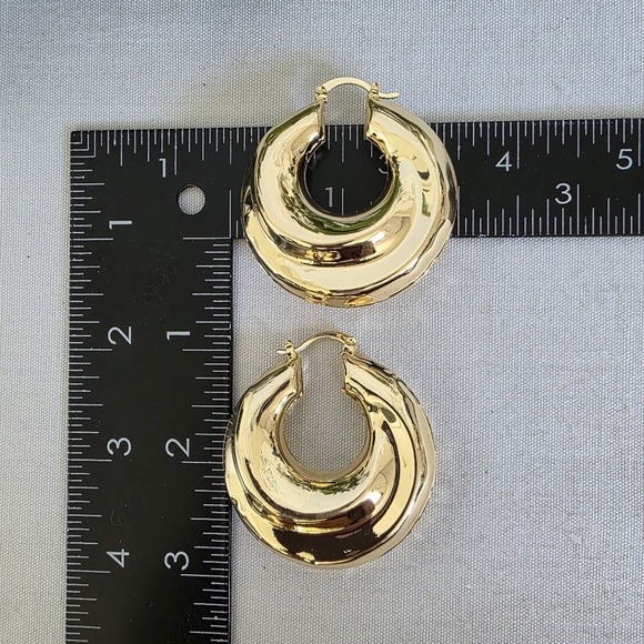 Gold Filled Chunky Swirl Hoop Earrings - Picture 9 of 9